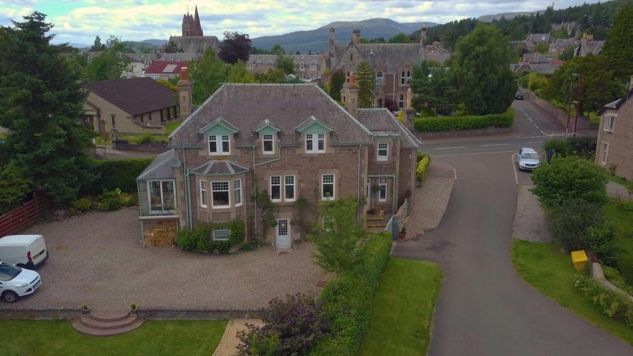 Firtree Bed And Breakfast At Galvelbeg House Crieff Zewnętrze zdjęcie